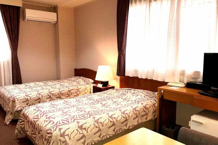 Room 6 of 67