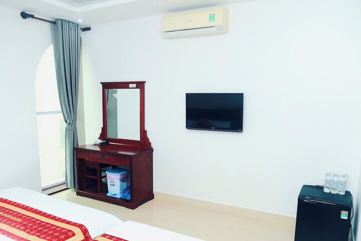 Room 13 of 30