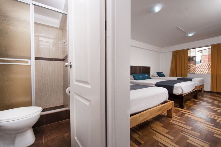 Room 8 of 30