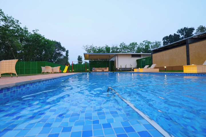 Pool 34 of 55