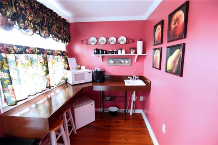Room 3 of 57