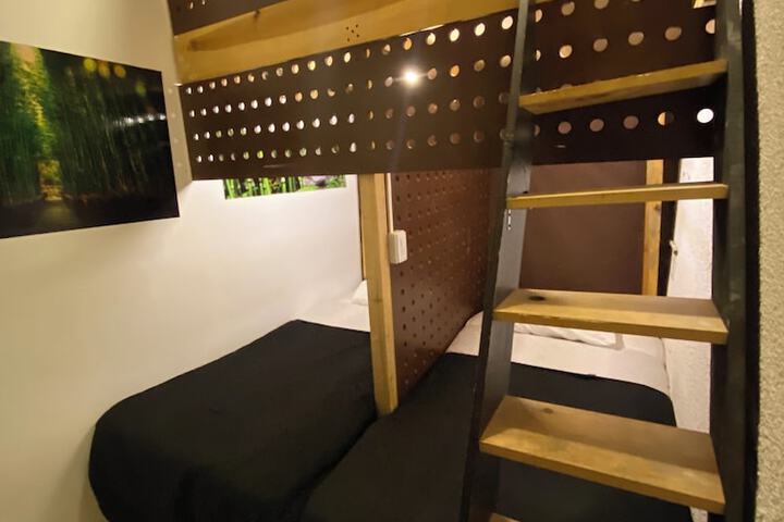 Room 26 of 51