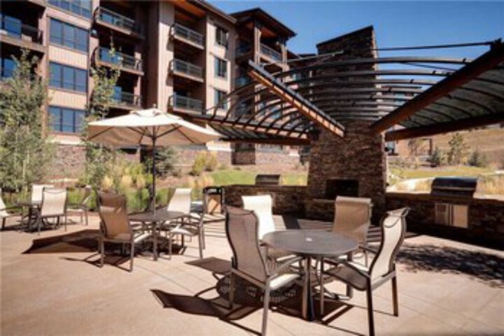 Terrace/Patio 30 of 31
