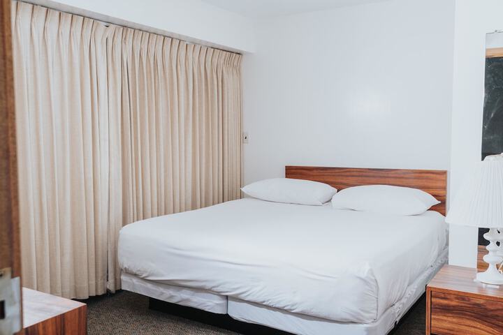 Room 30 of 111