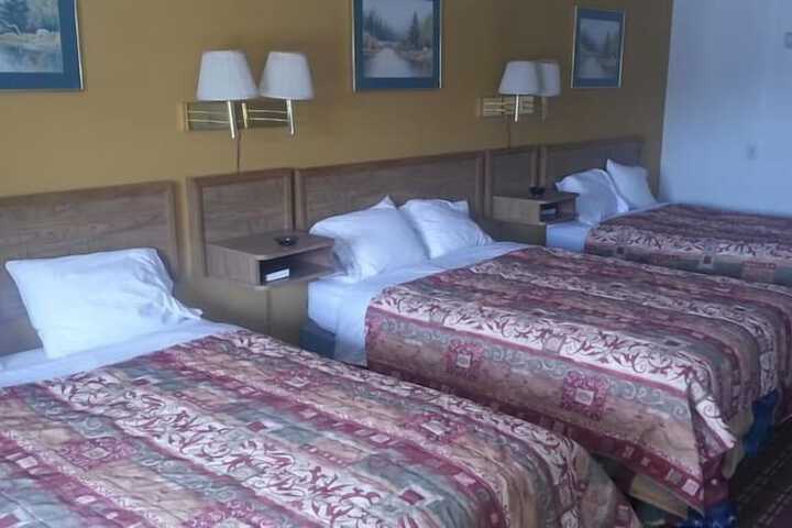 Room 6 of 22