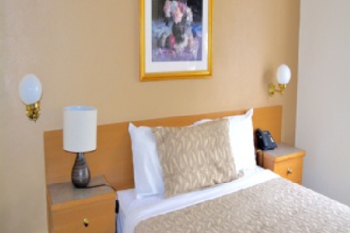 Room 45 of 768