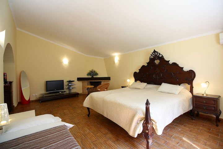 Room 10 of 92