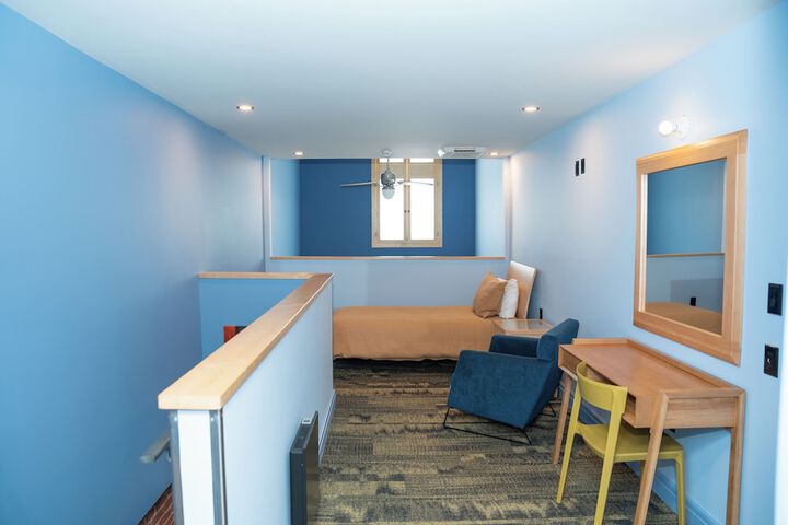 Room 21 of 50