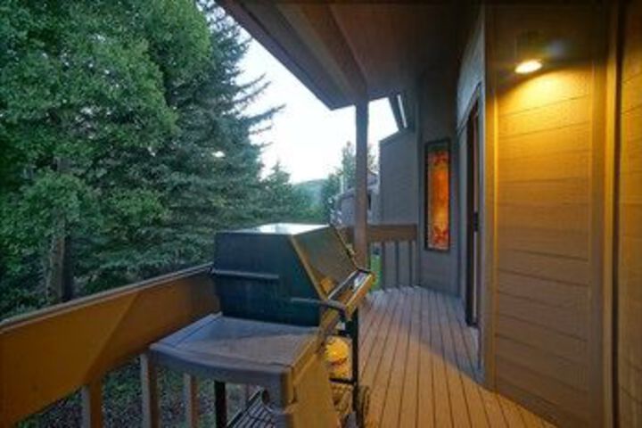 Terrace/Patio 2 of 32