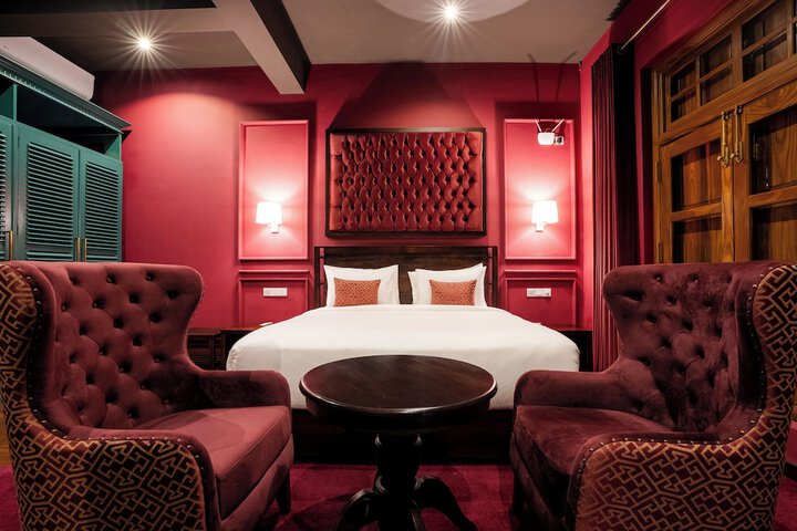 Room 8 of 36