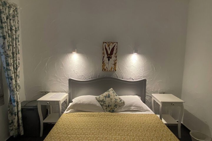 Room 13 of 48