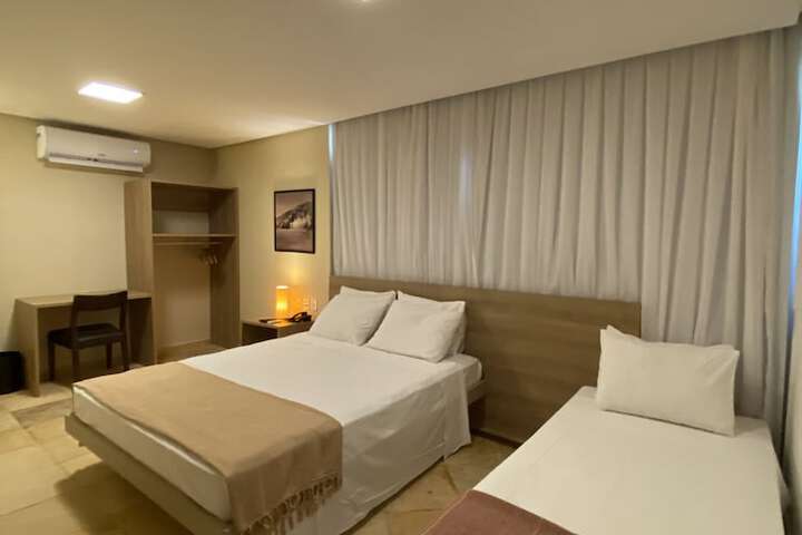 Room 5 of 37