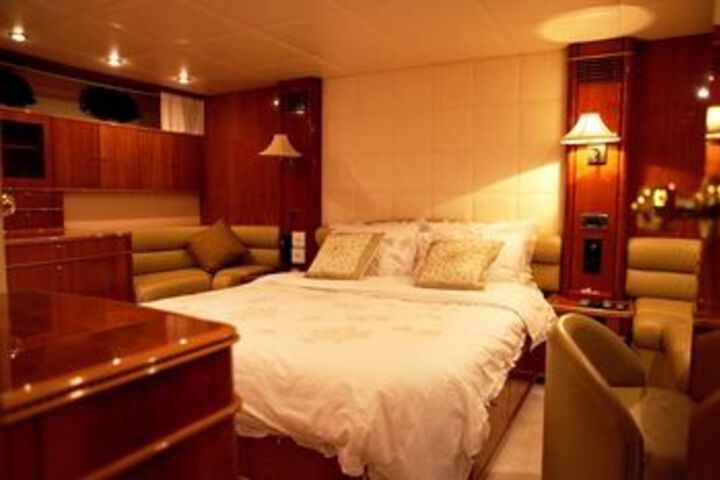 Room 18 of 43