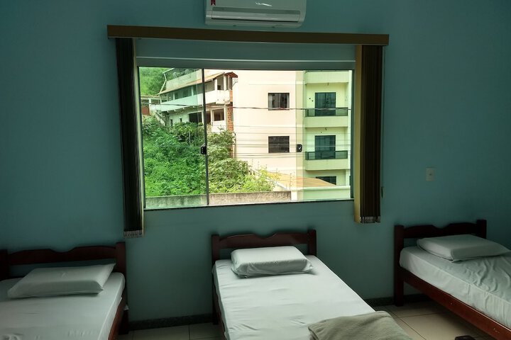 Room 10 of 17