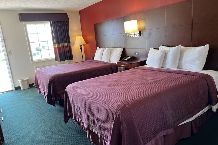 Room 15 of 28