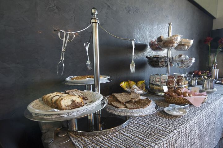 Breakfast/Coffee Service 25 of 49