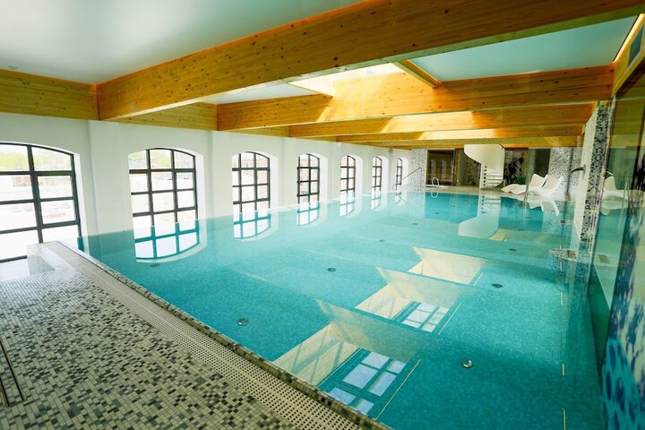 Pool 29 of 64