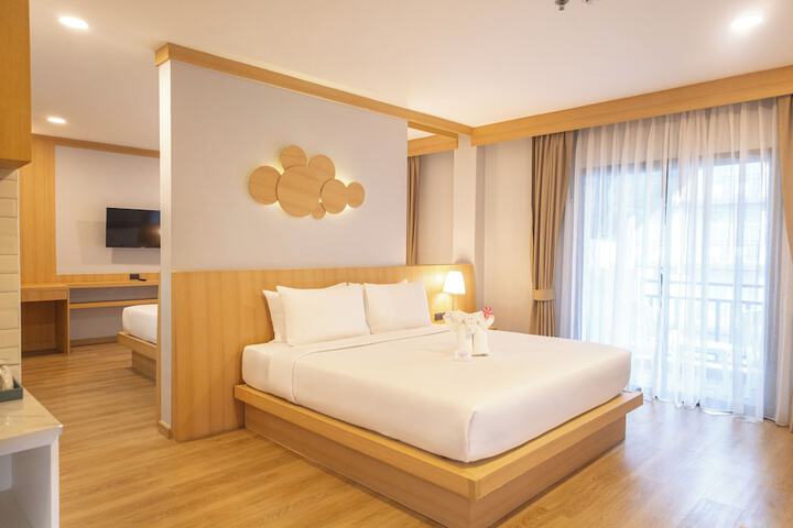 Room 13 of 126