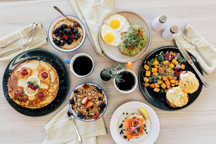 Breakfast/Coffee Service 126 of 175