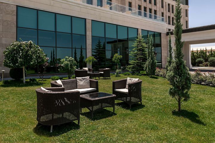 Hotel Exterior 117 of 127