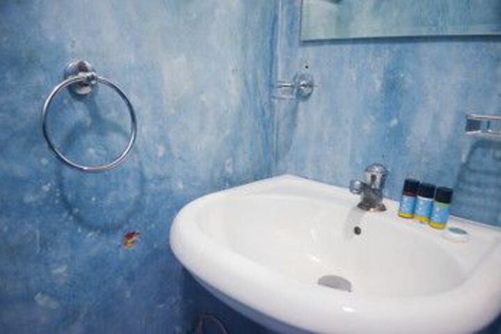 Room 3 of 29