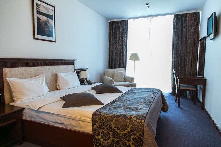 Room 25 of 61