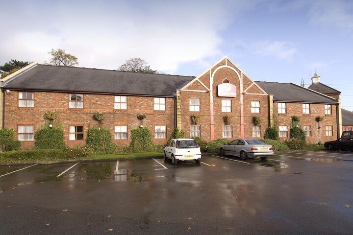 Premier Inn Macclesfield North
