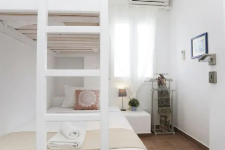 Room 5 of 19