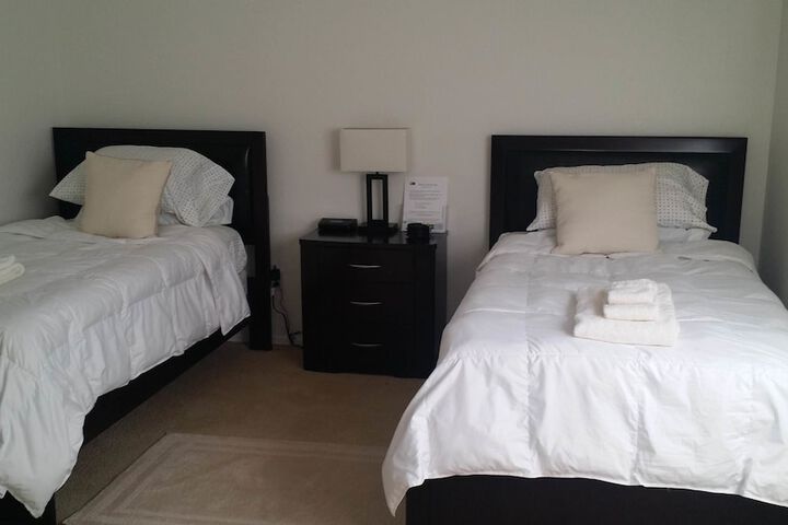 Room 2 of 34