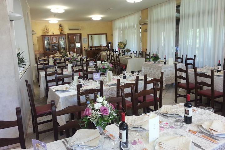 Dining Photos