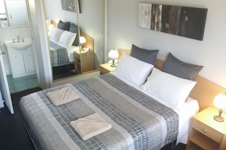 Room 14 of 52