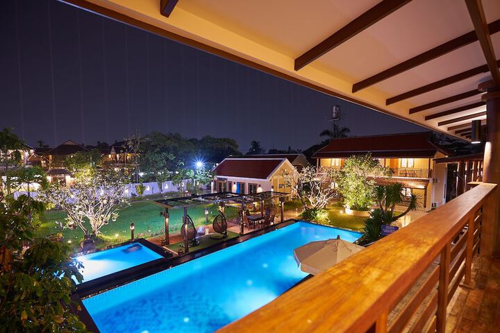 Pool 120 of 134