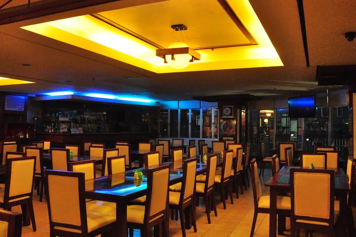 Dining Photos