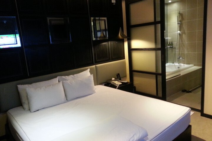 Room 3 of 35