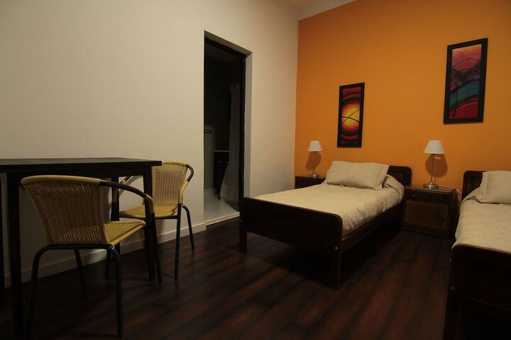 Room 8 of 27