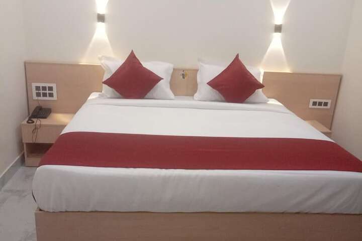 Room 2 of 17