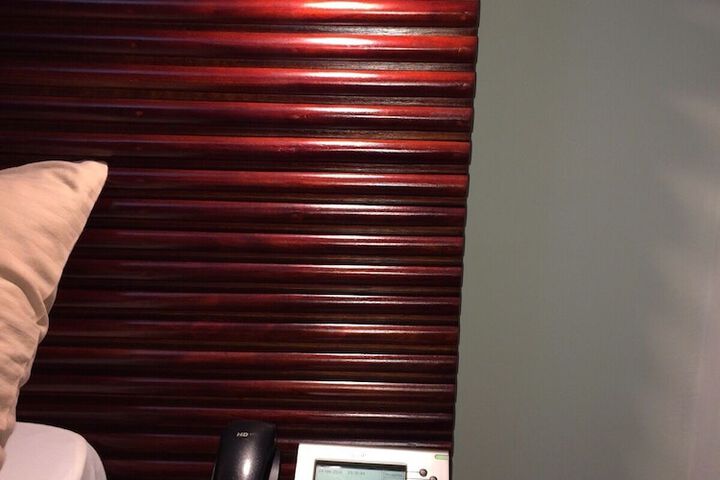 Room 5 of 16