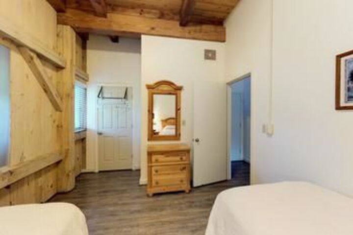 Room 78 of 171