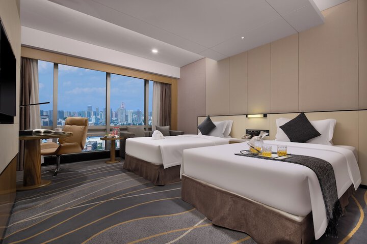 Room 15 of 31