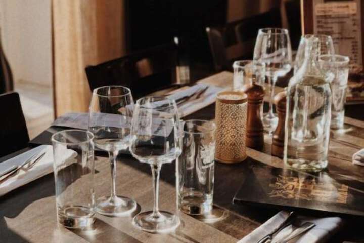 Dining 36 of 45