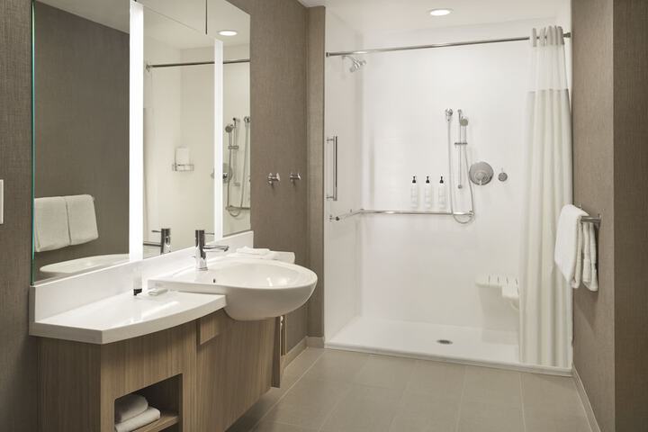 Room 15 of 35