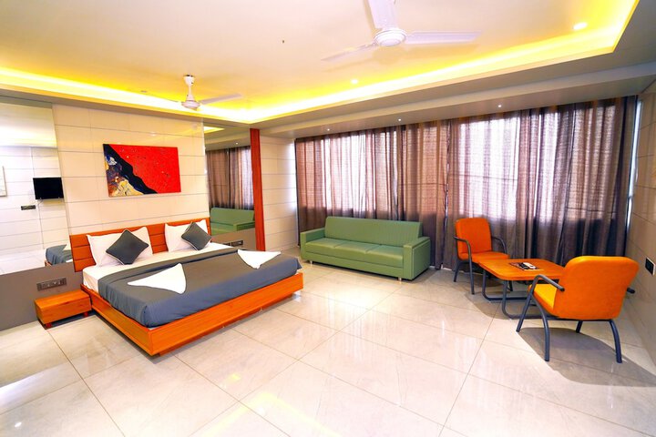 Room 17 of 43