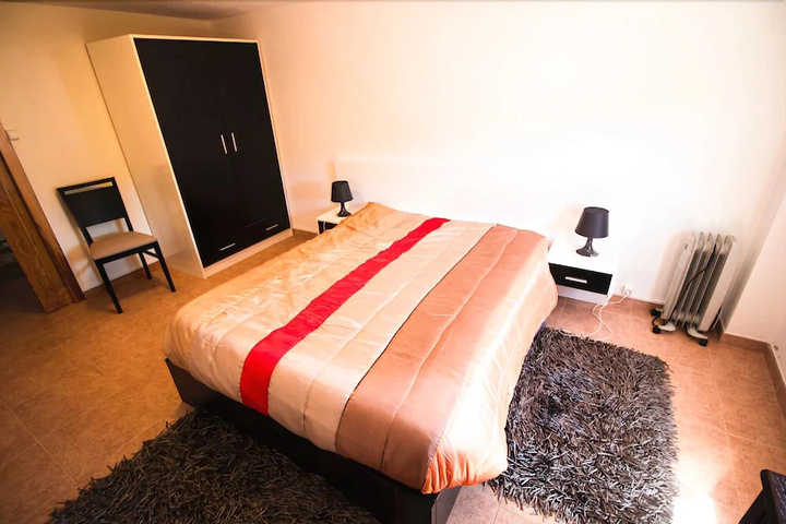 Room 6 of 20