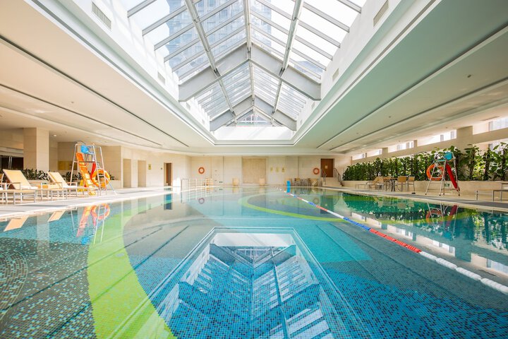 Hotel with Pool