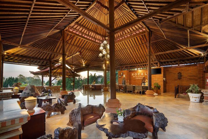 Lobby Entry