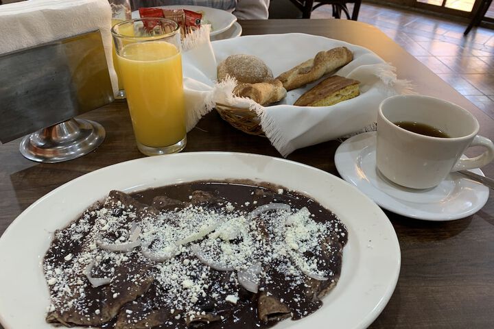 Breakfast/Coffee Service 32 of 56