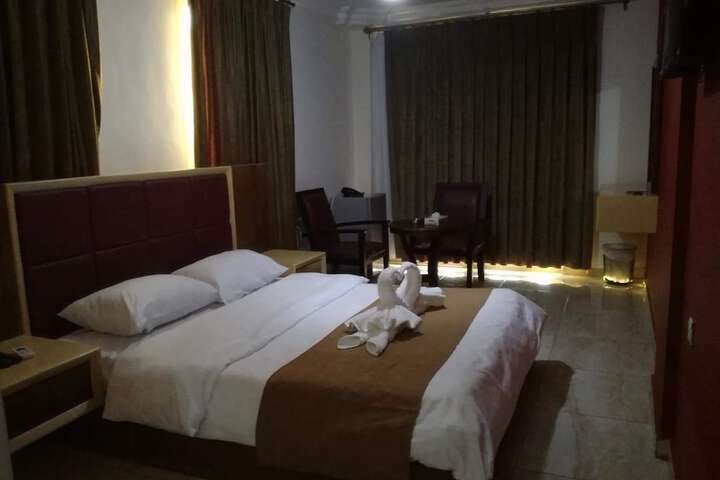 Room 14 of 46