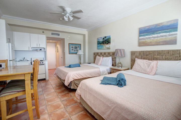 Room 7 of 244