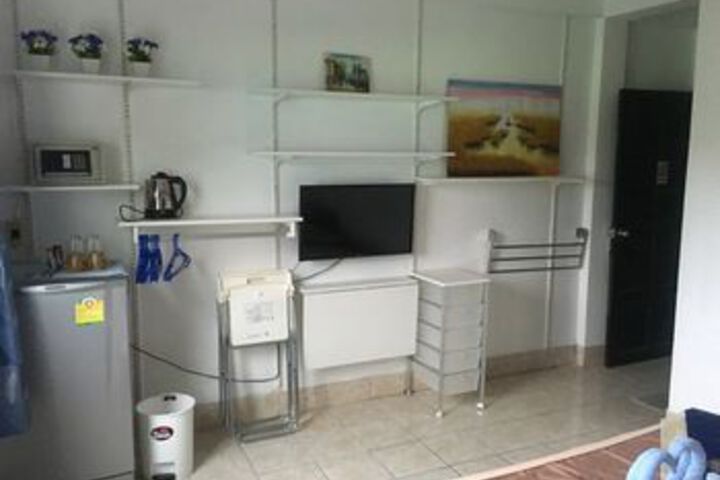 Room 12 of 22