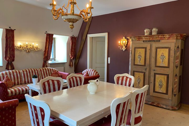 Room 55 of 153